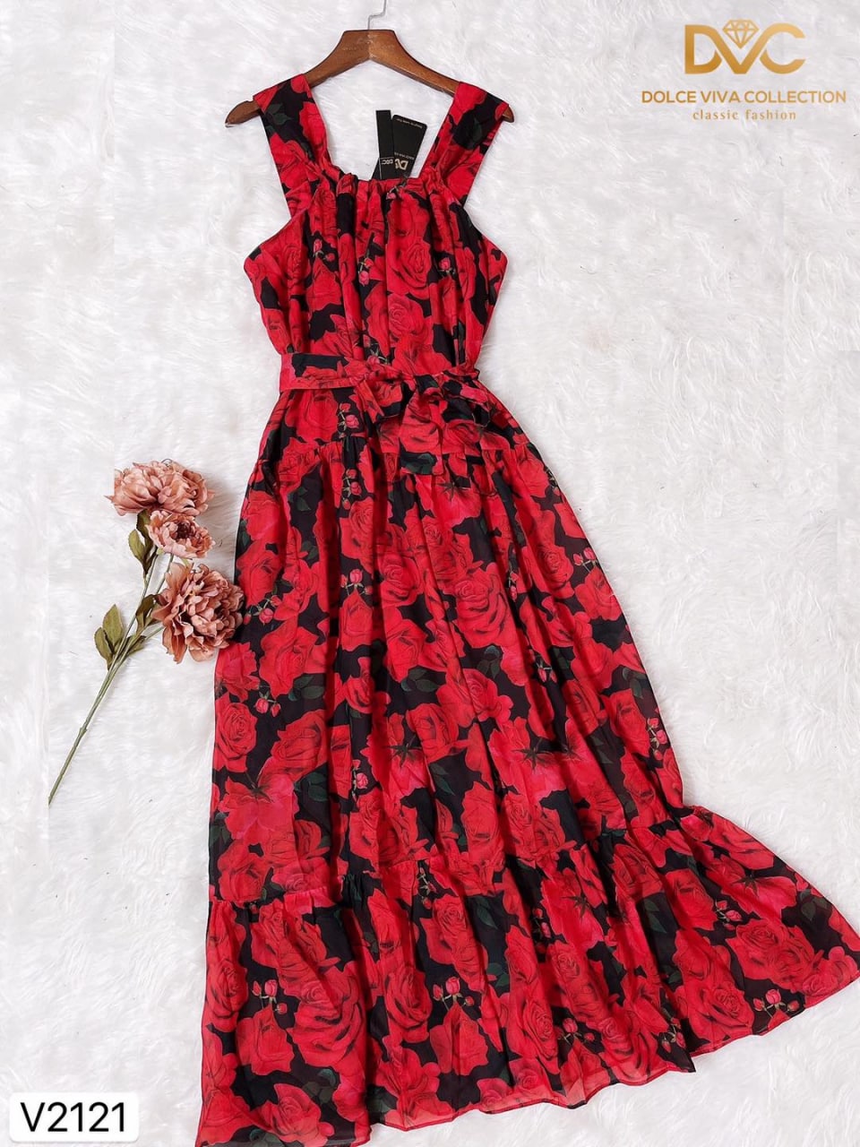 Mê mẩn váy siêu xinh cho bé gái của Dolce  Gabbana